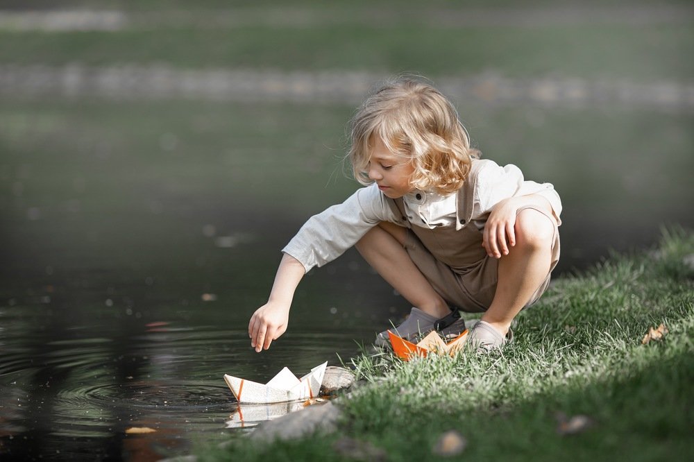 Утром на пруду