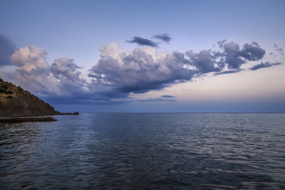 Когда небо встречается с морем...