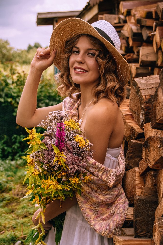 С букетом в руках