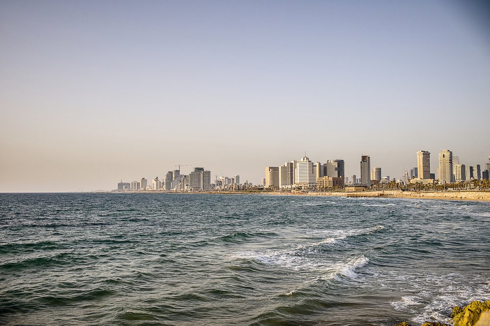 Tel-Aviv coastline / Береговая линия Тель-Авива