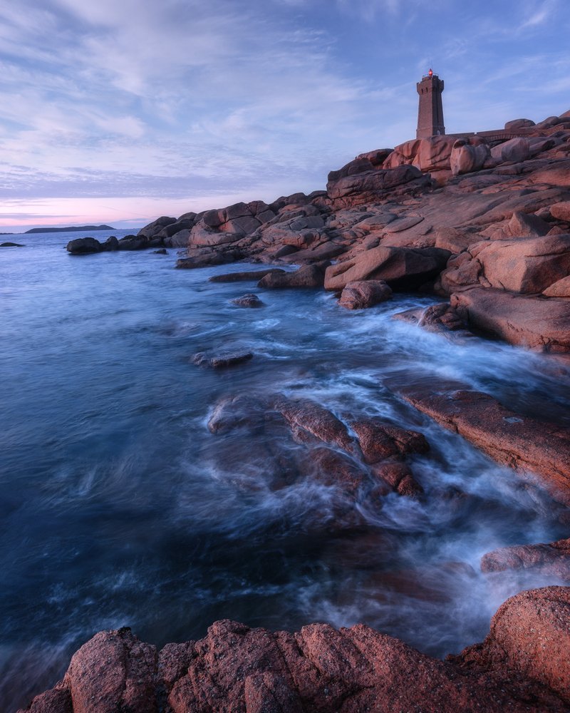 Закат и маяк