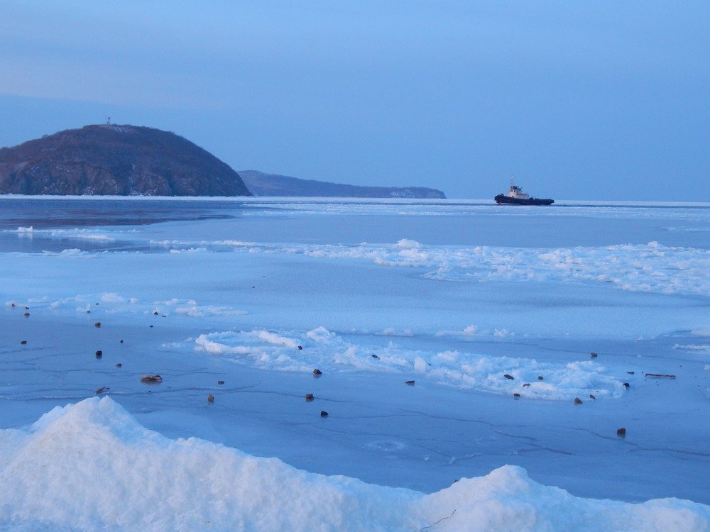 Зимний утренний Босфор-Восточный.