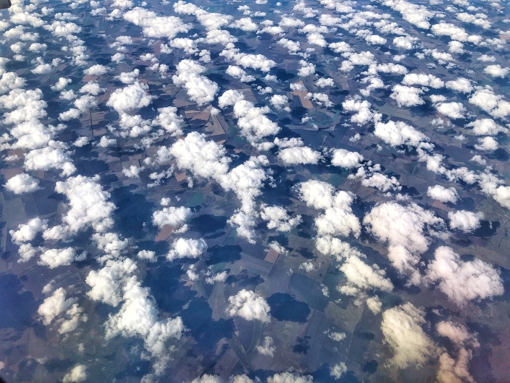 Под крылом самолёта