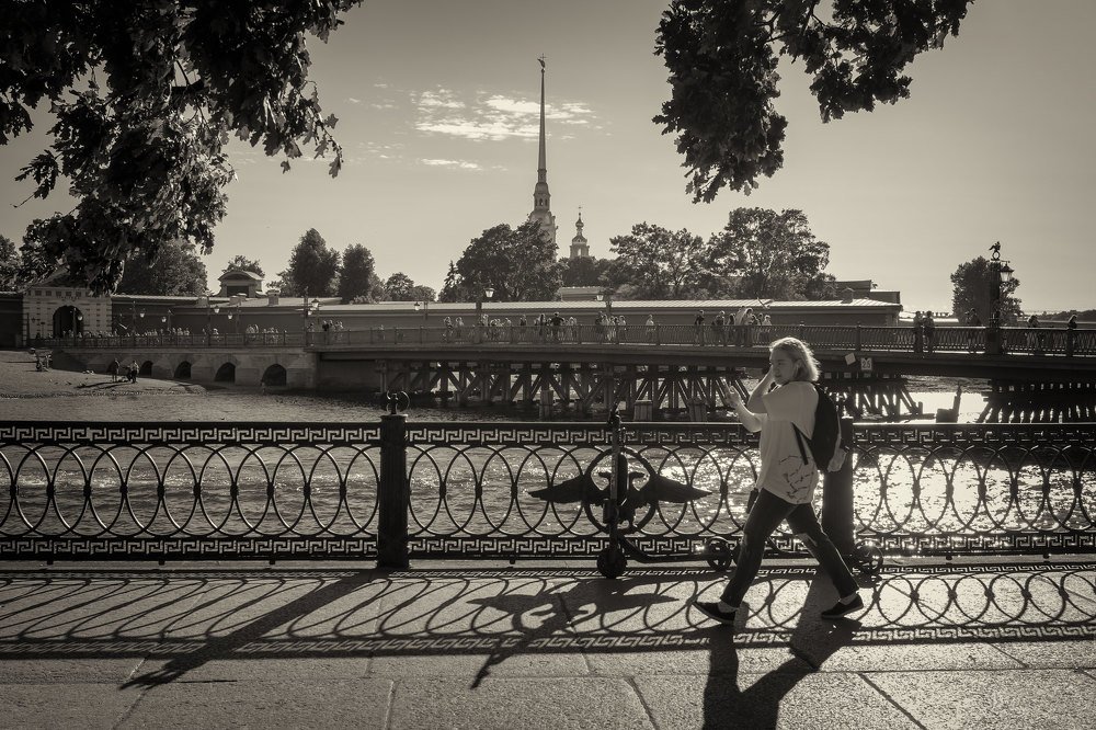 Along the Openwork Shadow - Вдоль ажурной тени