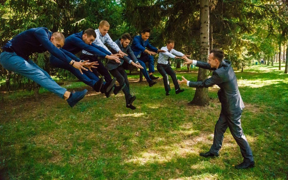 Photograph by Bogdan Lamanov