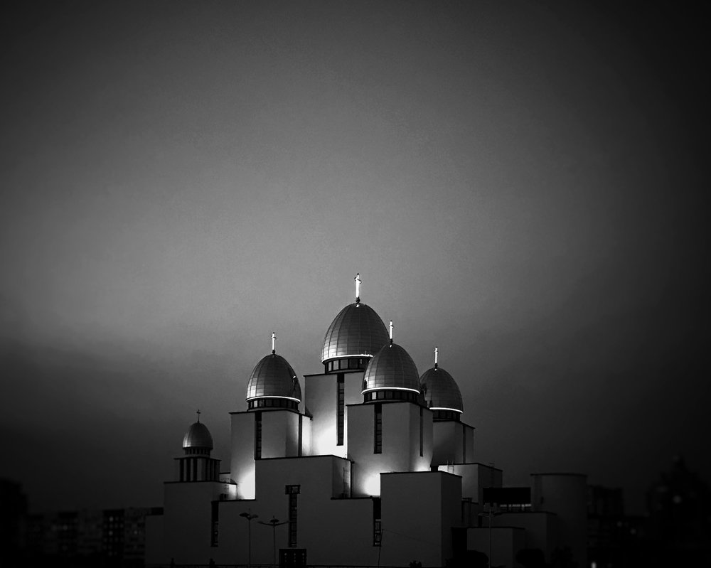 Церковь во тьме