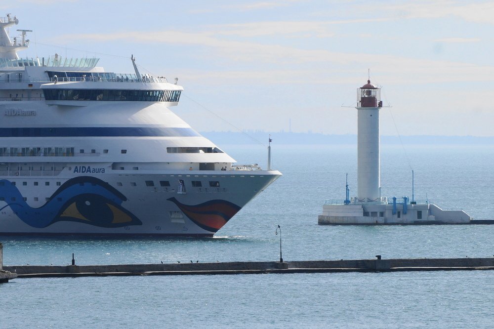 Улыбчивый Лайнер "Аида"....