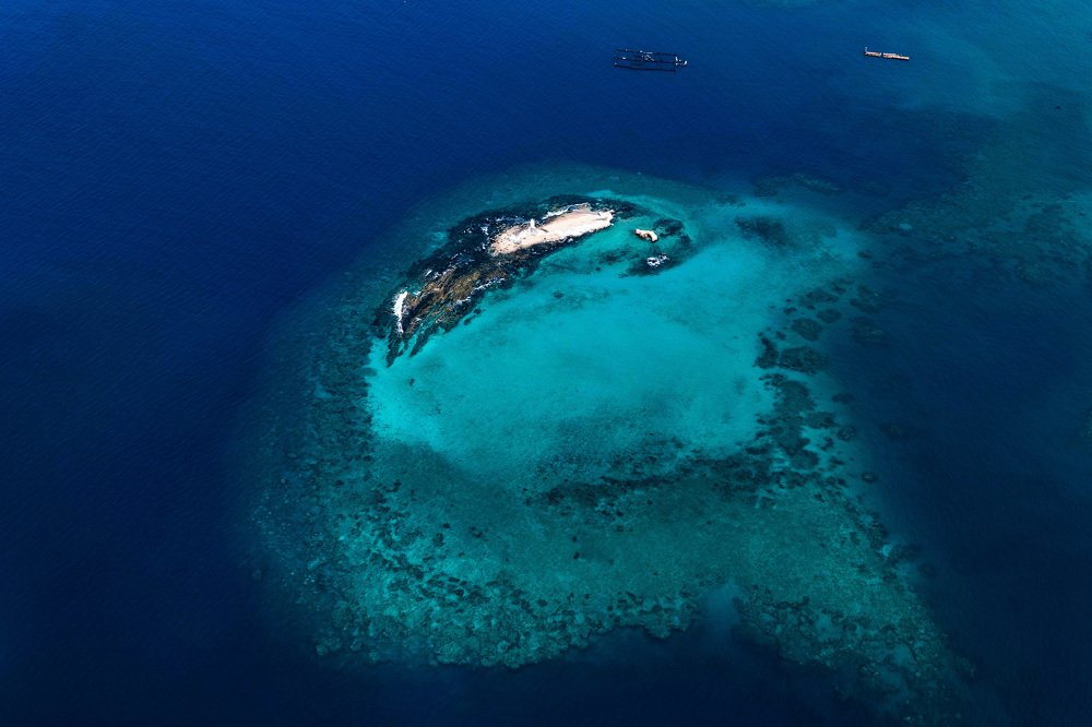 Photograph by Serge Melesan