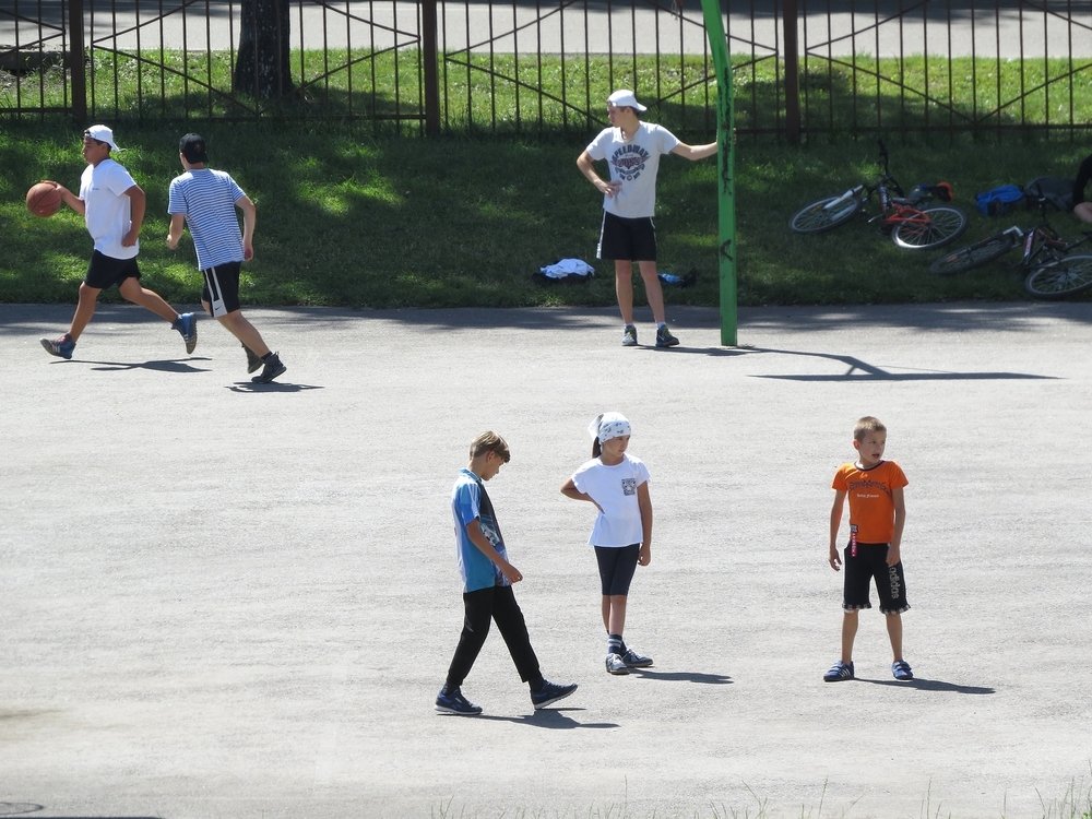 Баскетбол и компания