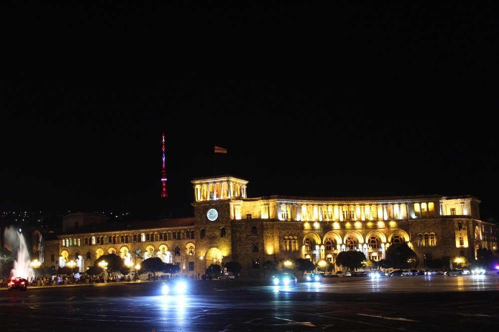 Плошадь республики