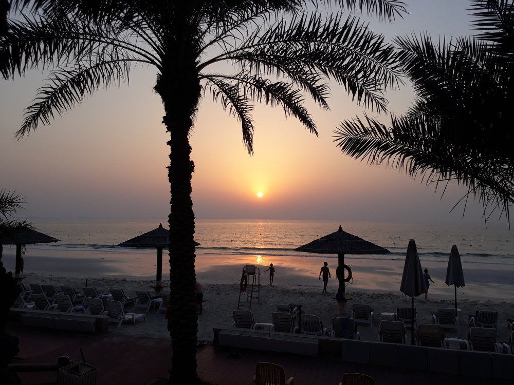 закат в пляже