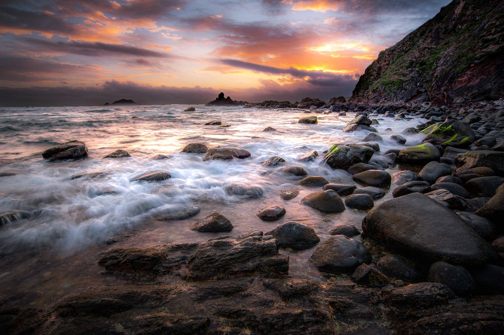 Photograph by Dinh Van Thinh