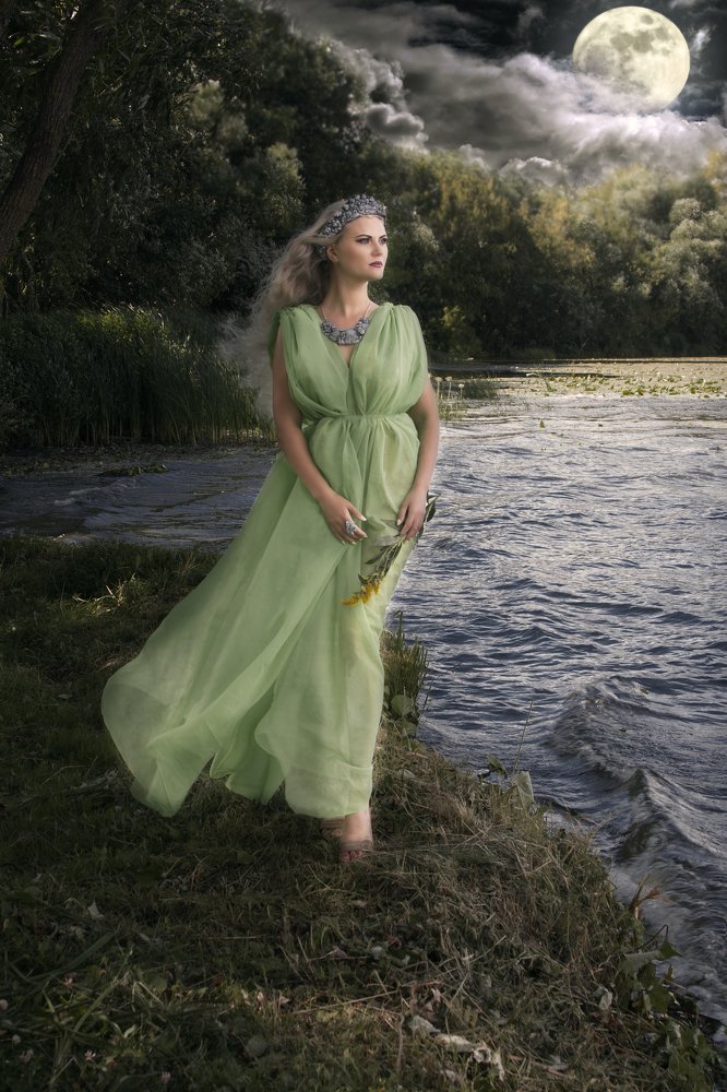 темное озеро