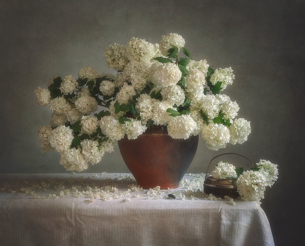 Пышная весна