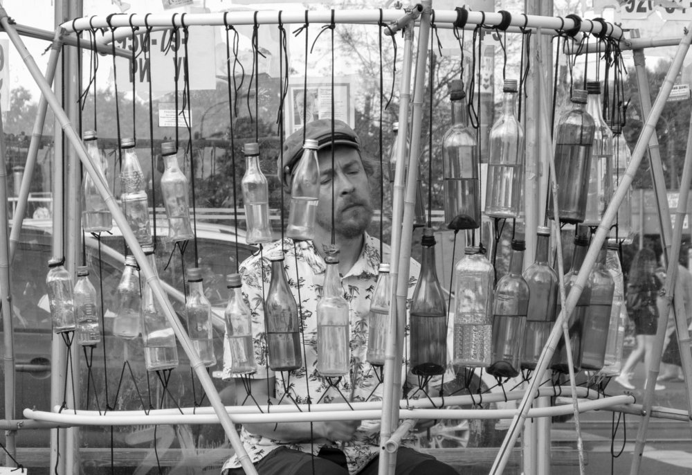 Малетами (молоточками) играет душа