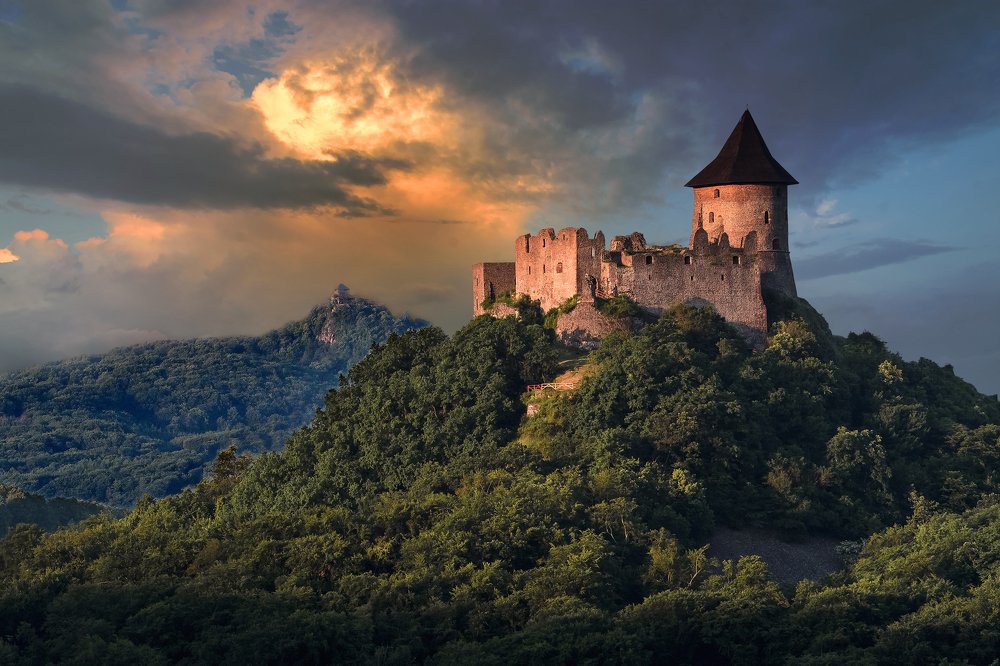 On the border of 2 countries