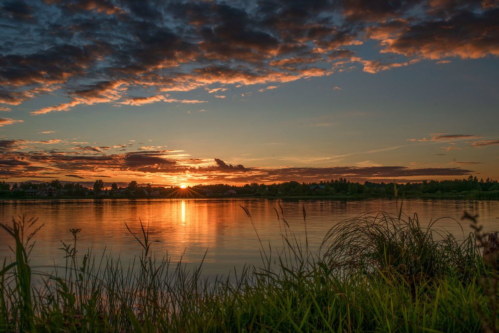Закат на Сиверском озере.