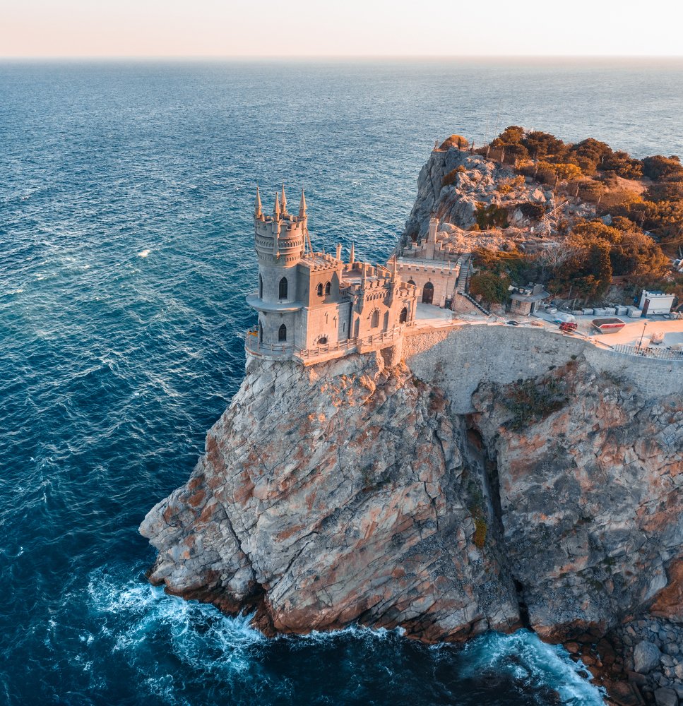 The Swallow's Nest