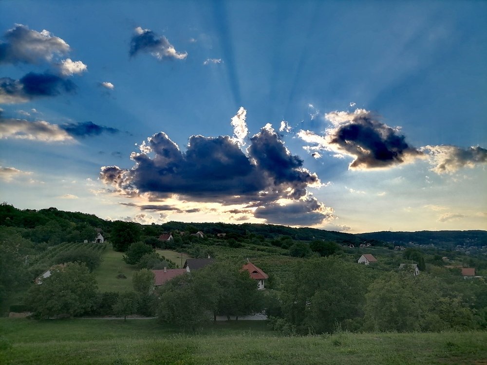 Tyndall on the sky.