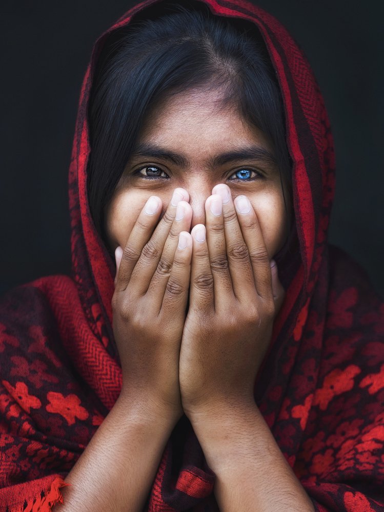 Portrait of blue-eyed girl