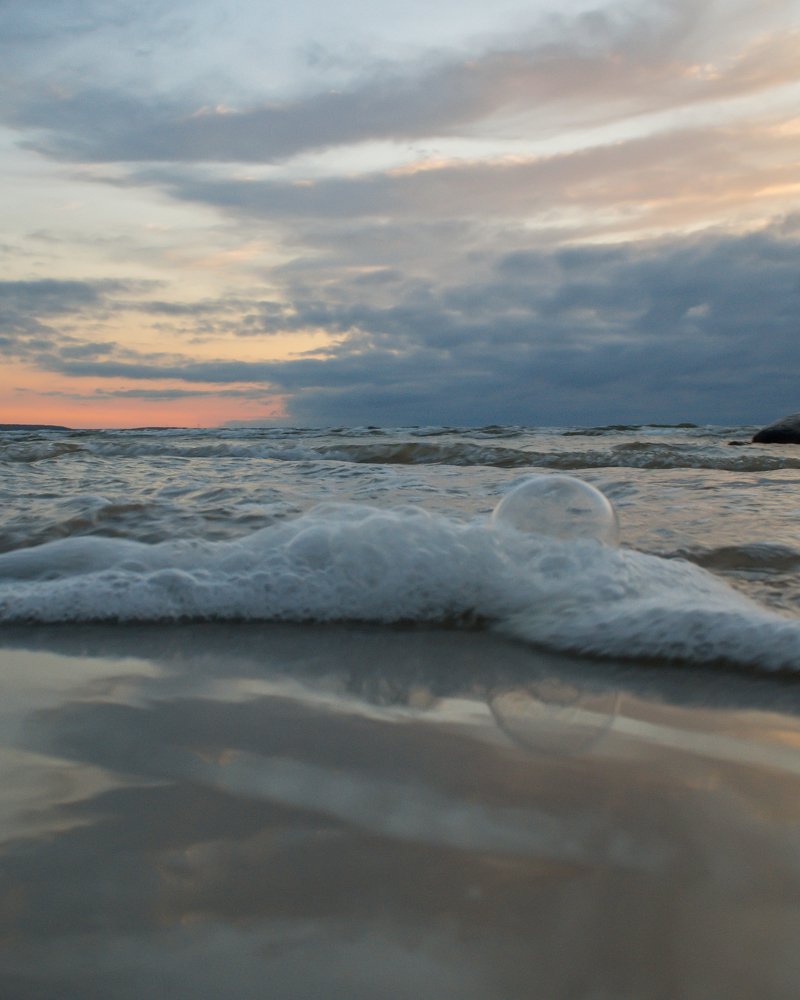 Photograph by Vladimir Narajevski