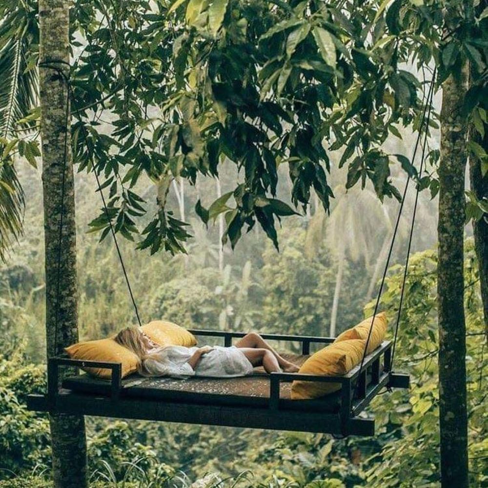 Photograph by Leonzeay Eddie