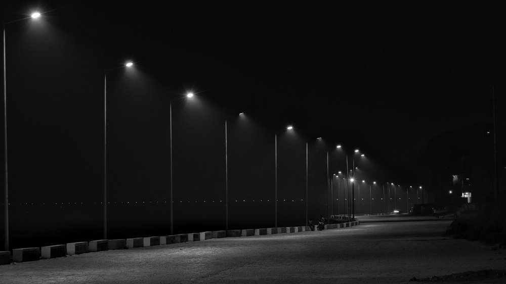 Street night alone