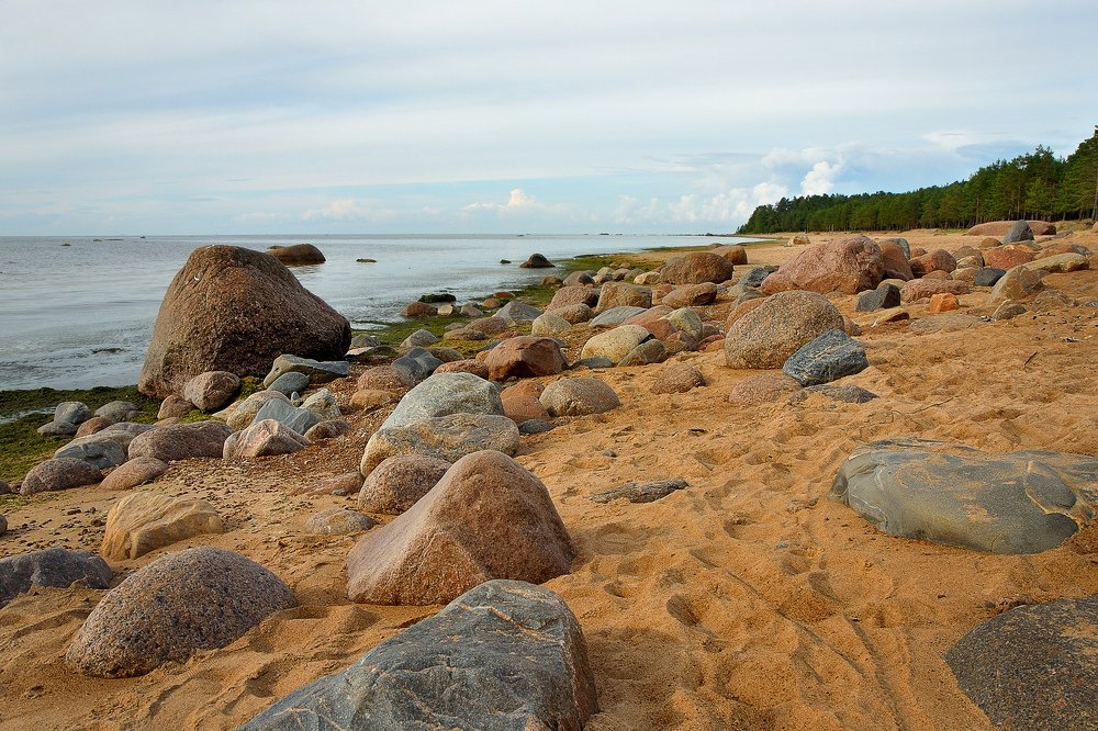 В краю цветных камней