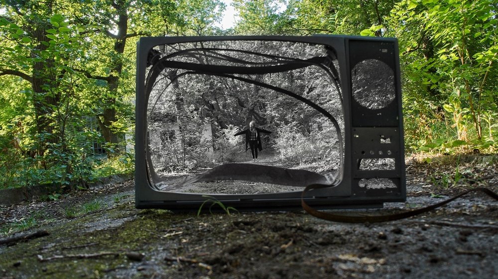 Photograph by Calibri Santa