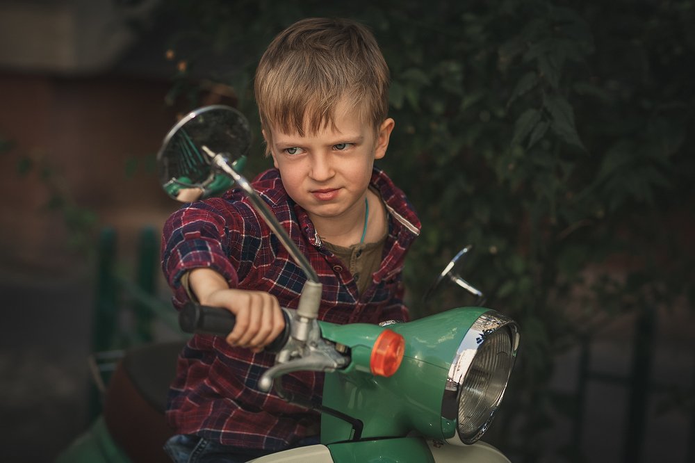 Юный гонщик.