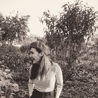 Nicole Sunshine Riddle - фотограф