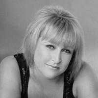 TRACEY LUND - фотограф