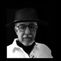 Midge Engelbrecht - photographer