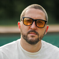 Artem Mezhuev - photographer