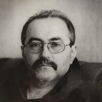 Mark Pouzemski - photographer