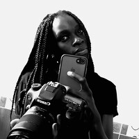 Adelaide Khavugwi - фотограф