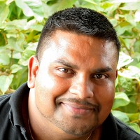 Zhayynn James - фотограф